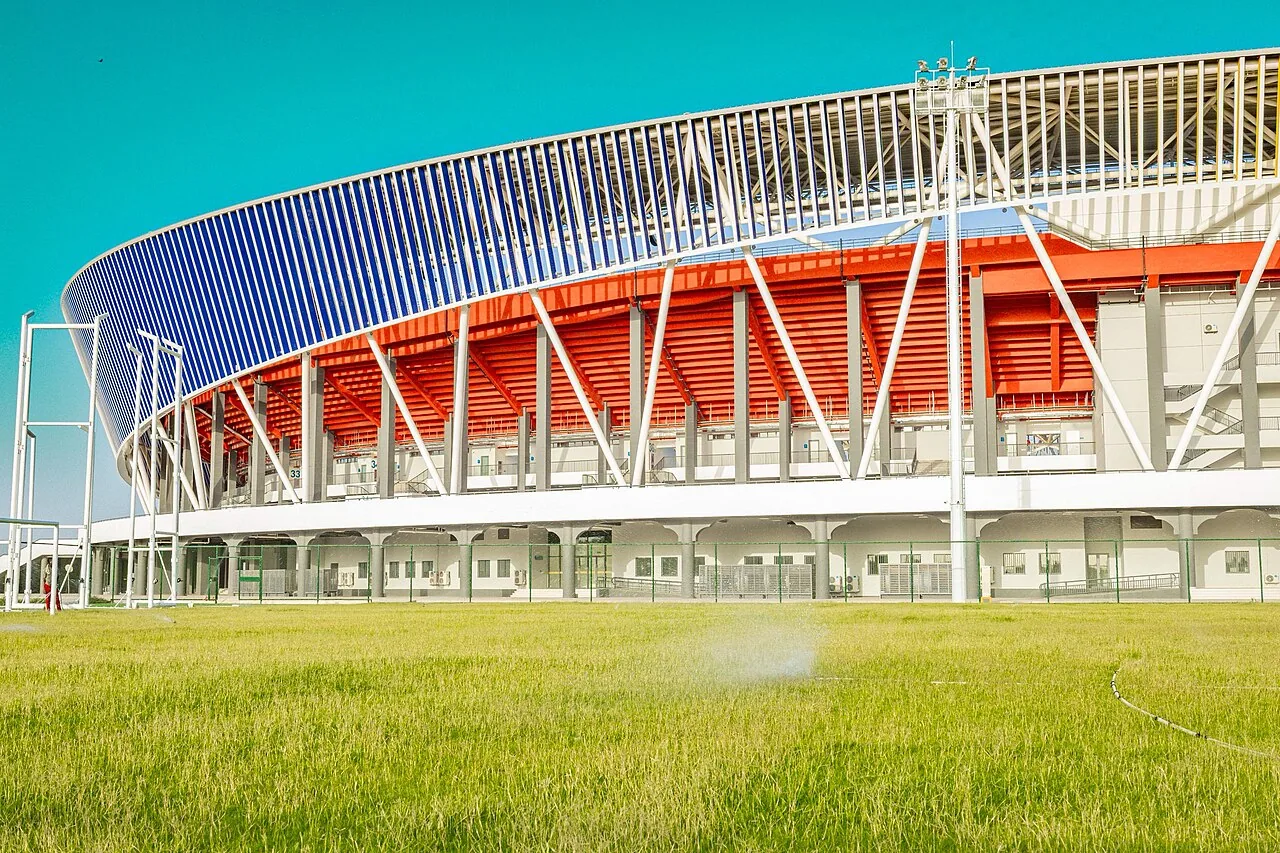 Vue extérieure d'un stade au Tchad